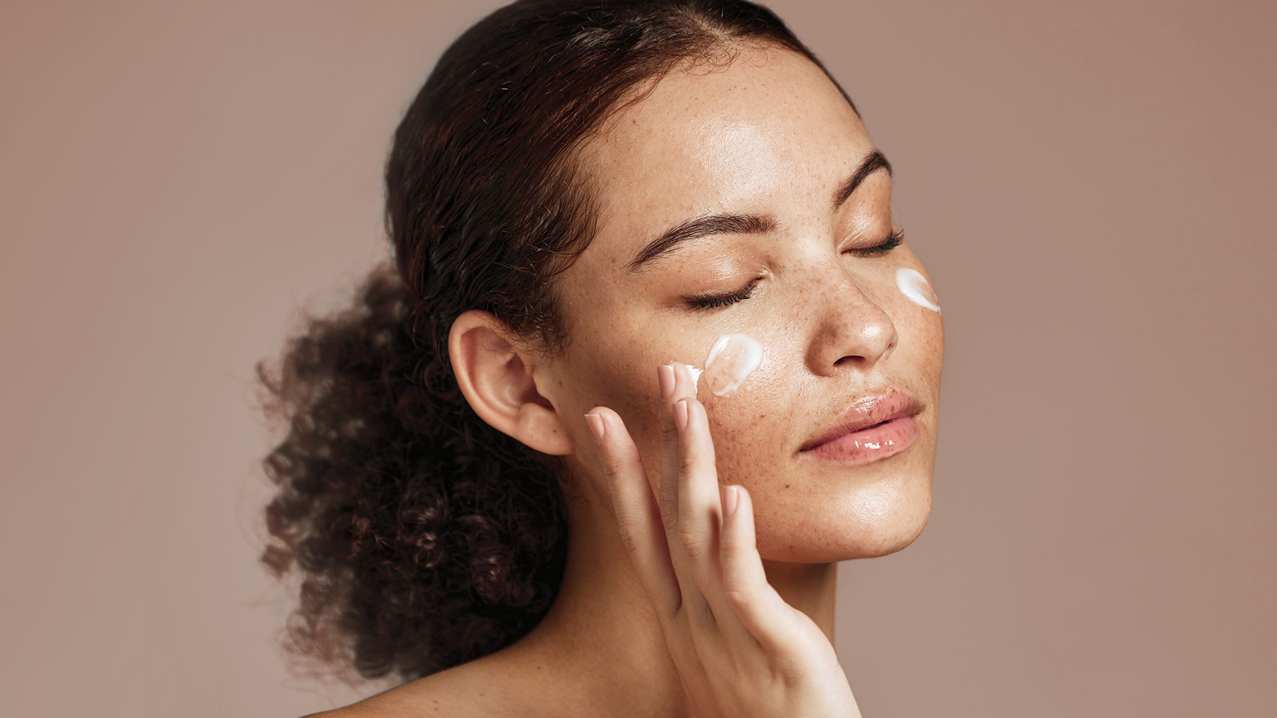 Eczema on Your Face? Dermatologists Give Their Best Tips for Managing It